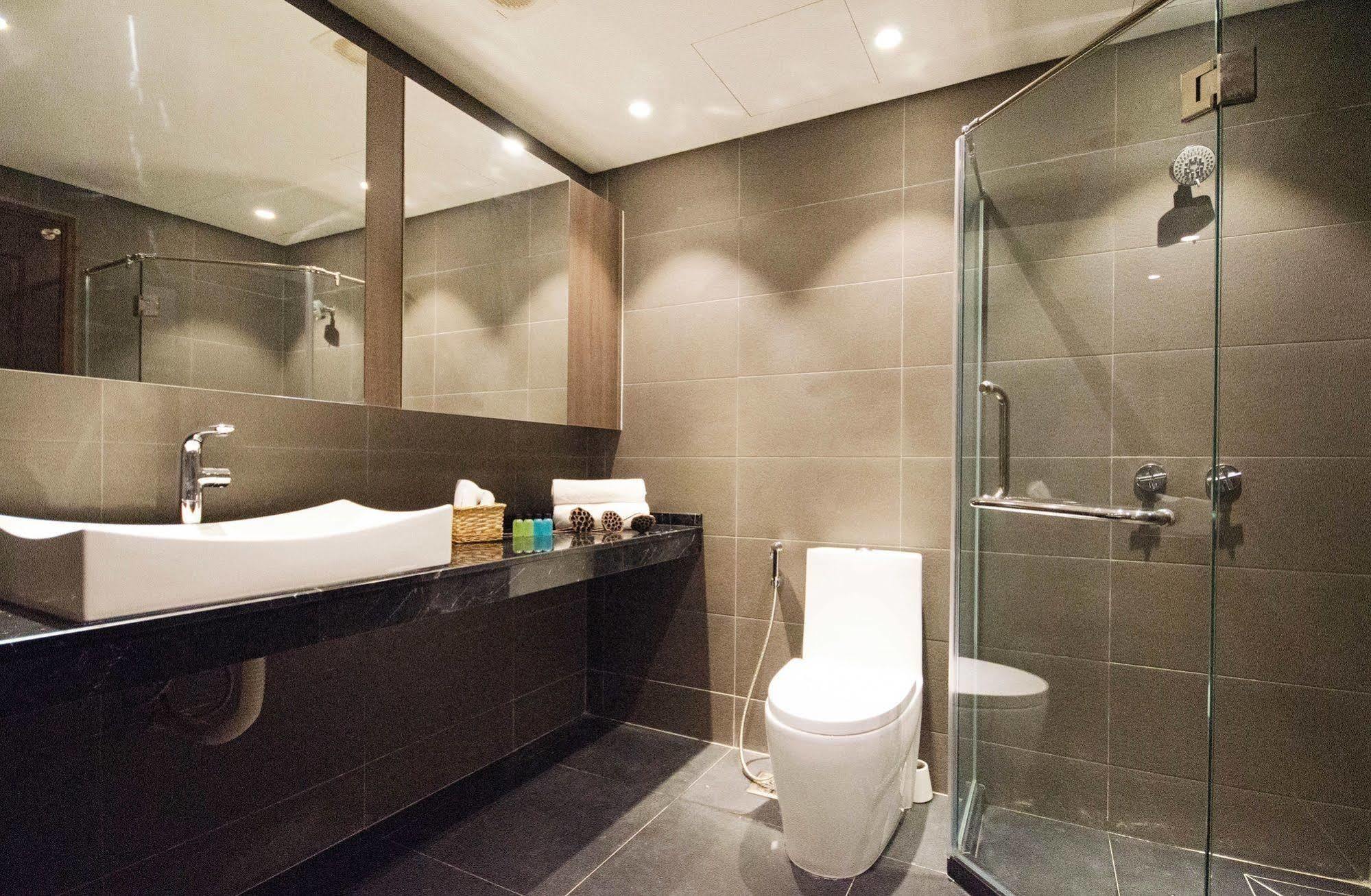 Crown Regency Serviced Suites Kuala Lumpur Exterior photo
